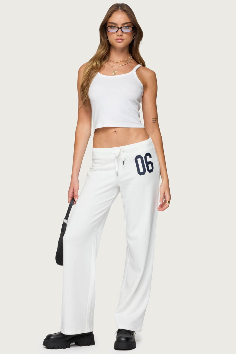 06 Sweatpants