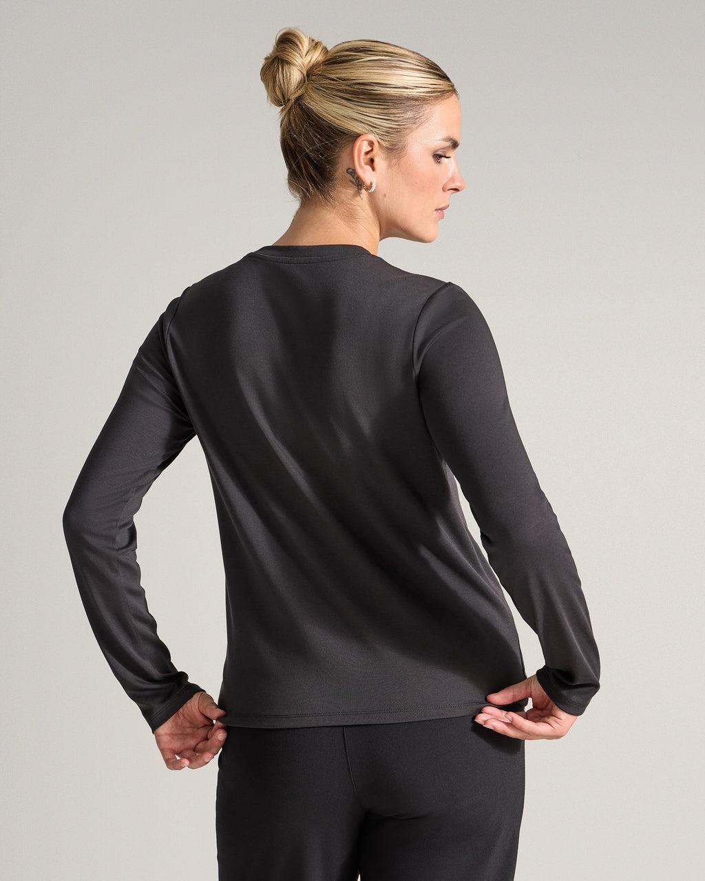 Women's Everyday Classic Fit Long Sleeve